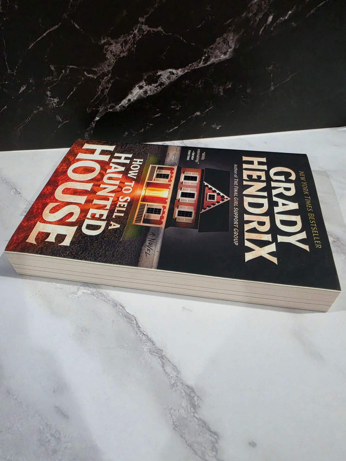How to Sell a Haunted House - Grady Hendrix