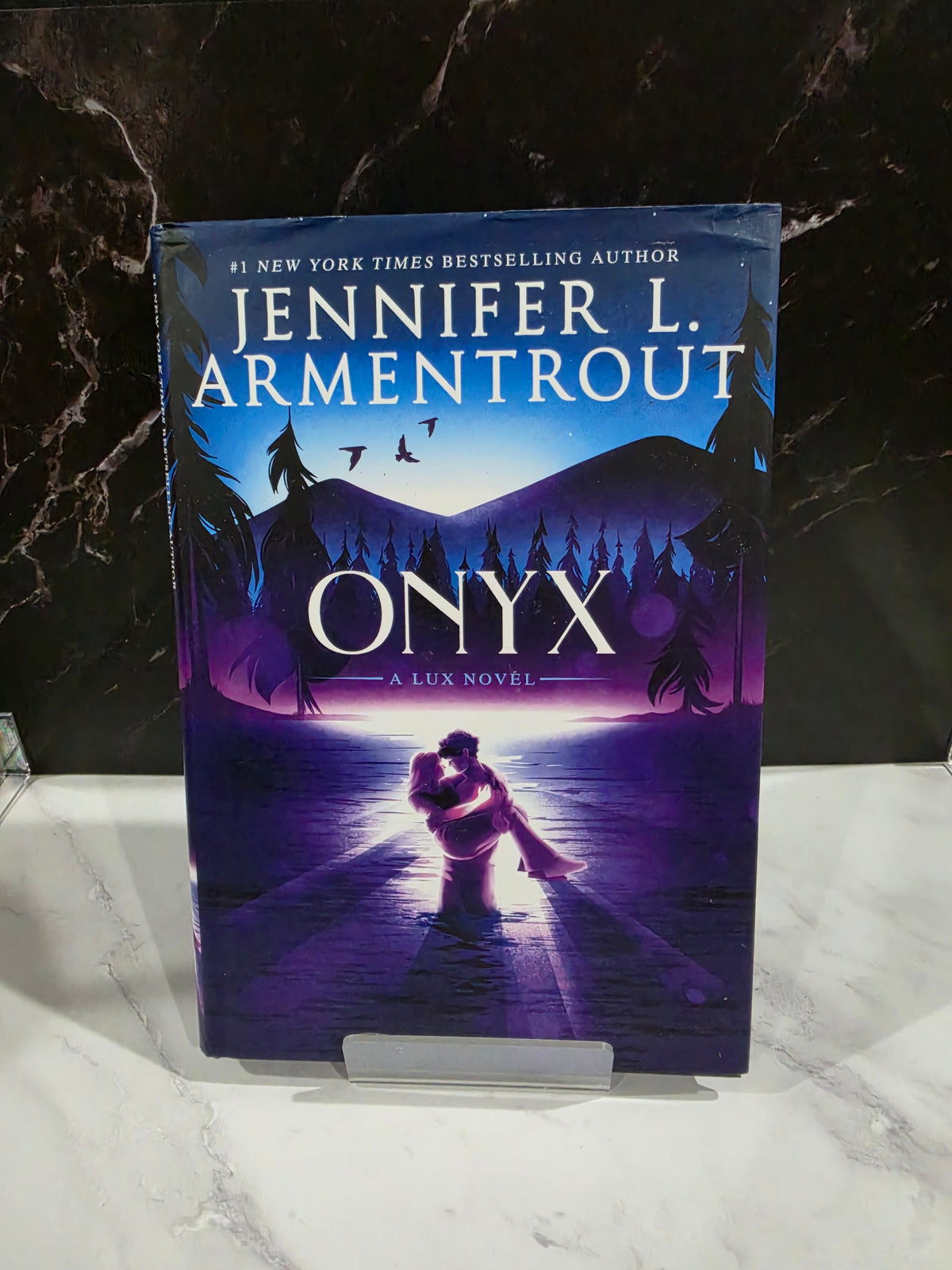 Jennifer L. Armentrout - Onyx