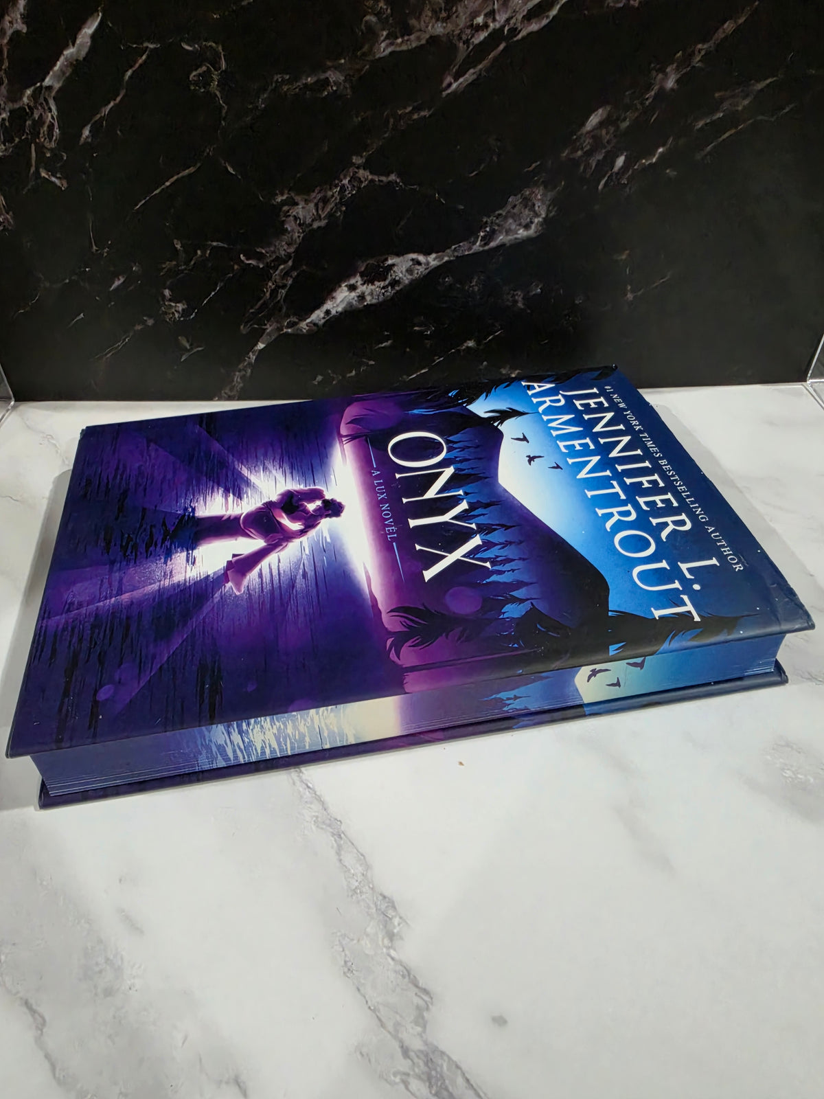 Jennifer L. Armentrout - Onyx