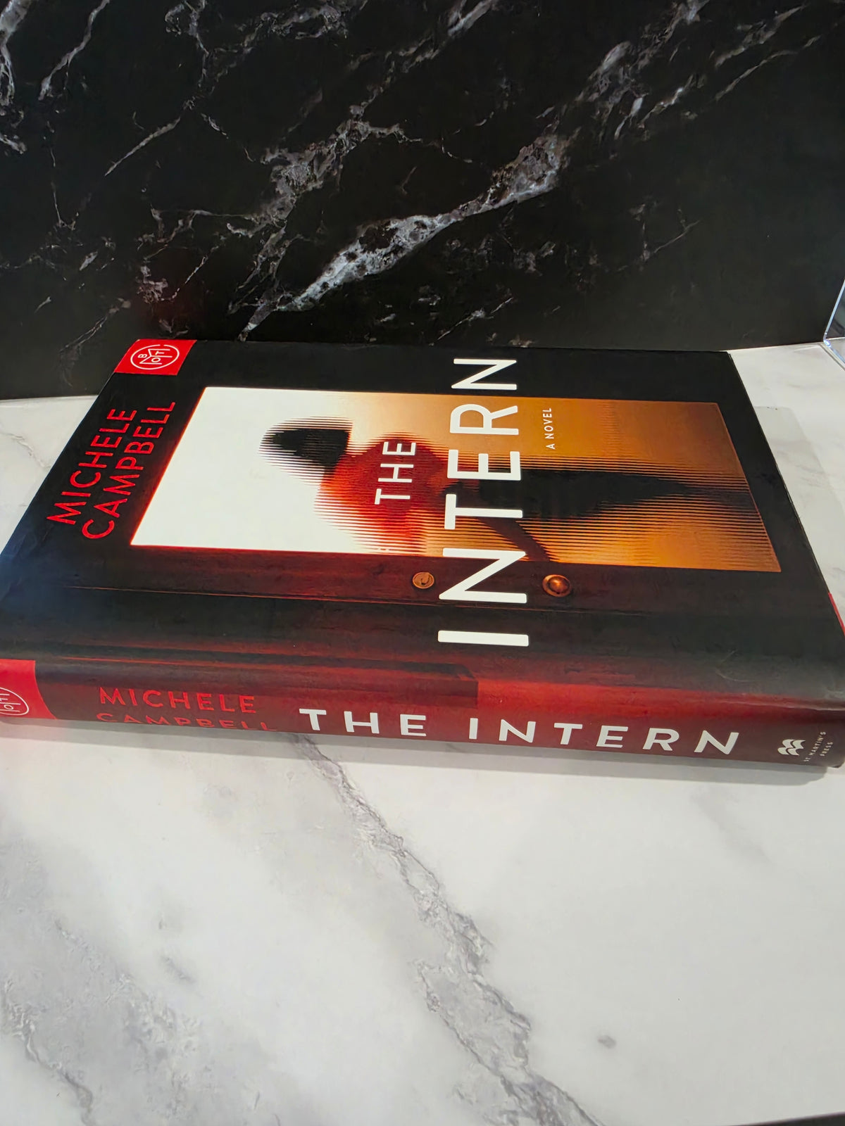 Michele Campbell - The Intern