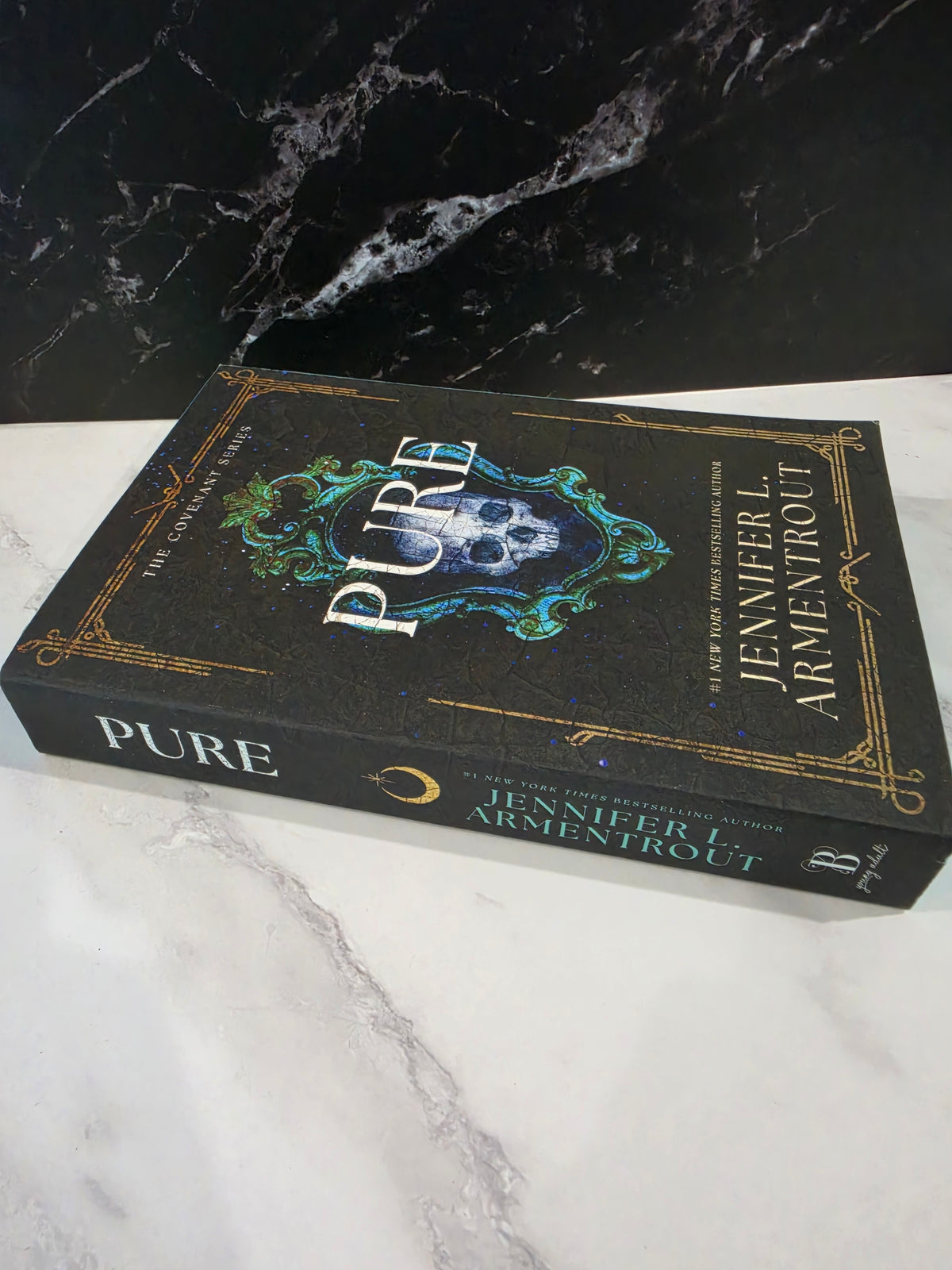 Jennifer L. Armentrout - Pure